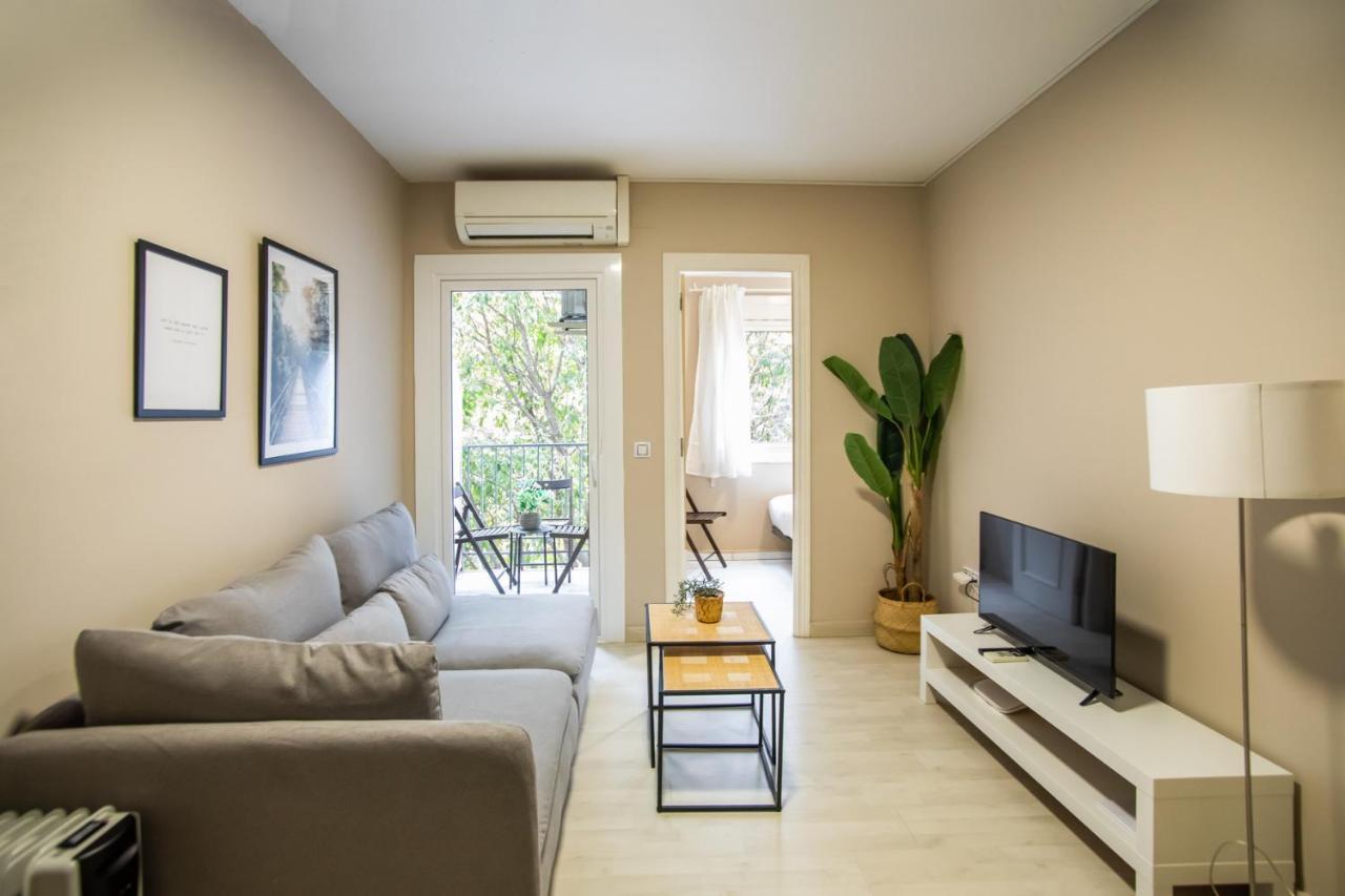 12tog1035 - Spacious Near Camp Nou Apartment L'Hospitalet de Llobregat